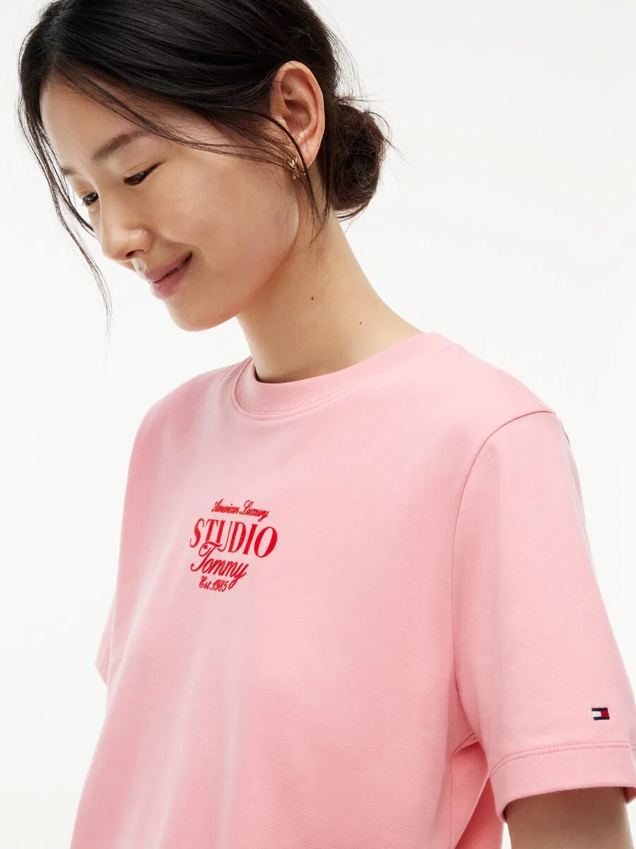 Футболка TOMMY HILFIGER Studio Tommy розового цвета — фото 3
