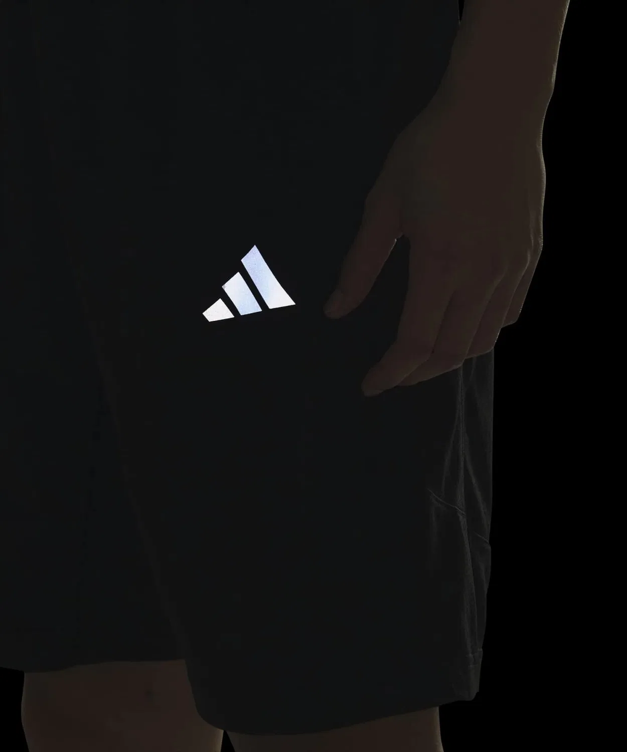 Мужские шорты Tech Essentials Cool Touch Regular Fit Stealth Slubber 9" Adidas, Black — фото 4