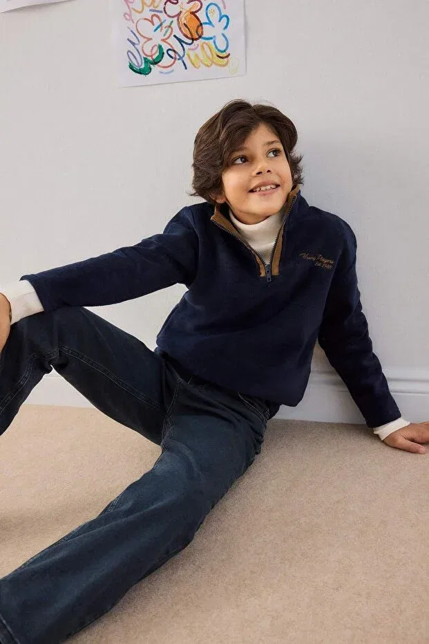 Детская толстовка для мальчиков с вышивкой Half turtleneck zipper embroidered soft fleece inside sweatshirt for boys g3670a825cw Defacto, Navy Blue-Nv256