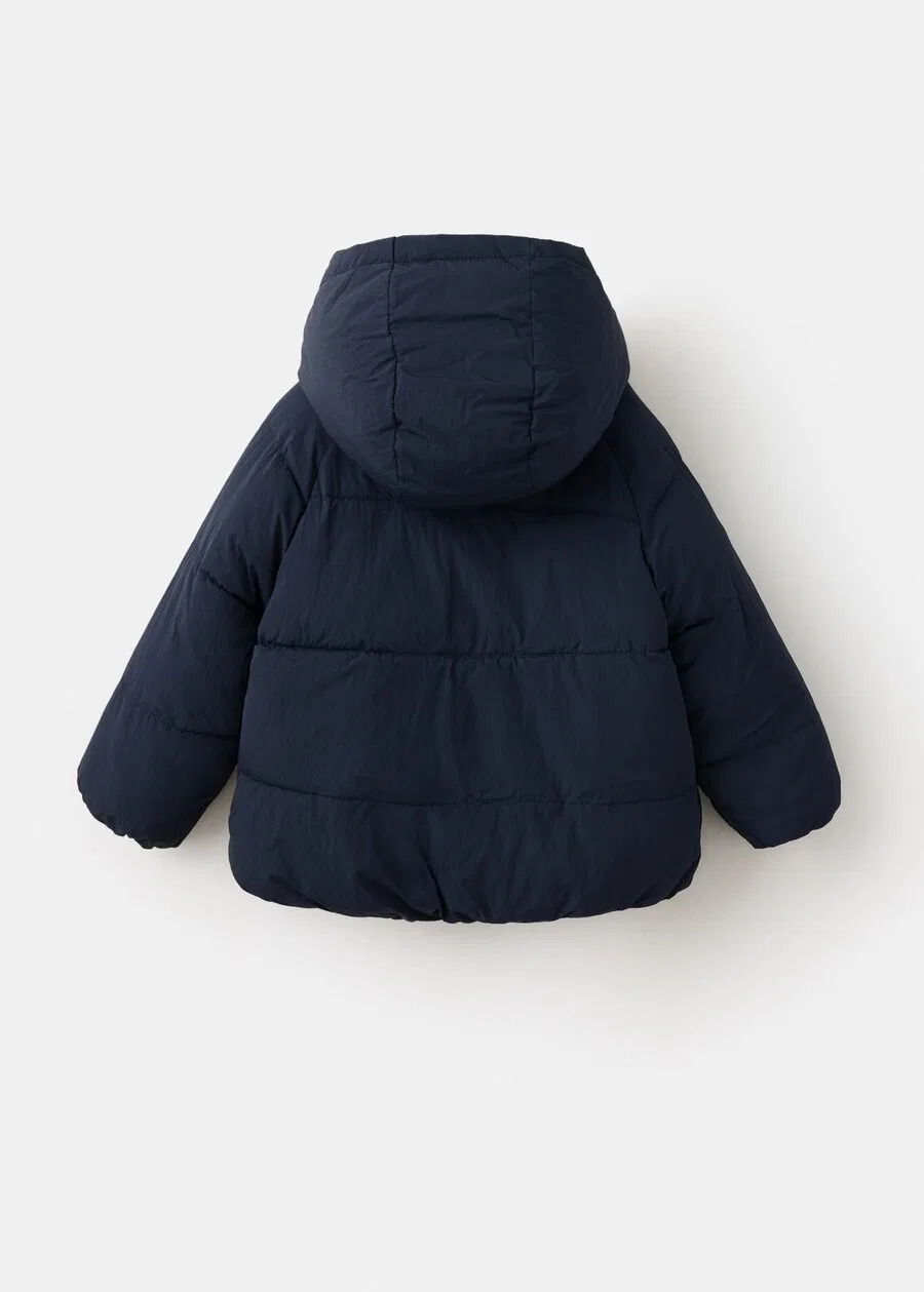 Детская зимняя куртка MANGO KIDS 'FER' темно-синего цвета — фото 2