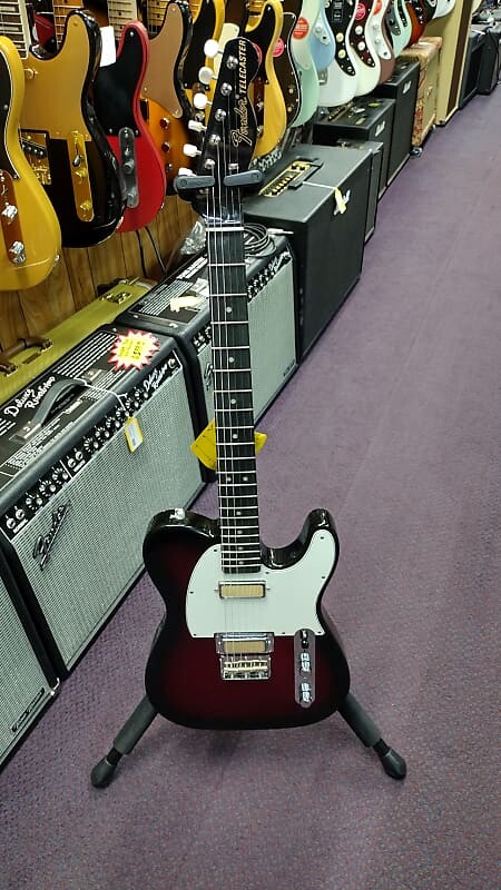 

Fender Telecaster Gold Foil Candy Apple Burst