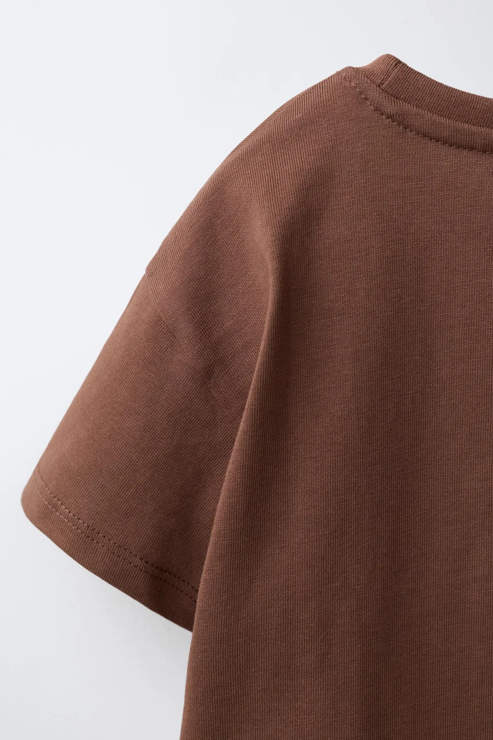 Простая футболка с вышитым сердечком ZARA, Chocolate — фото 4