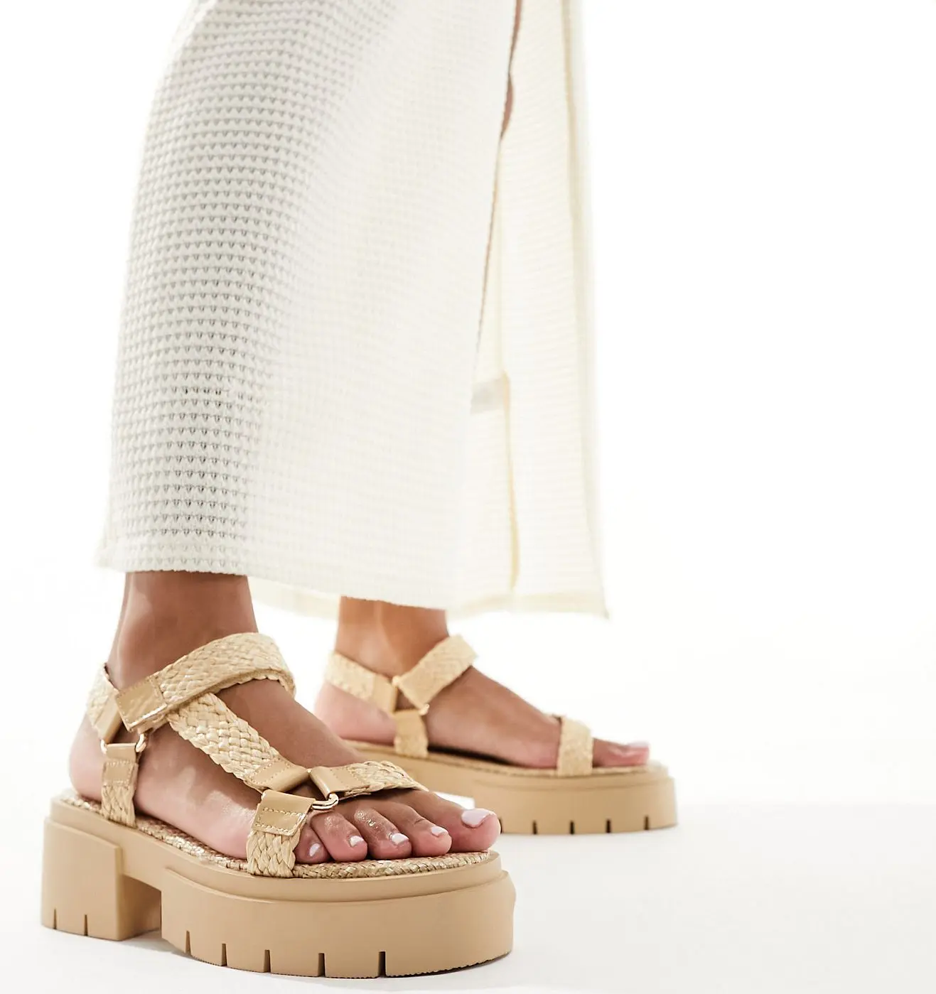 

Сандалии Public Desire Hazard Chunky With Raffia, натуральный
