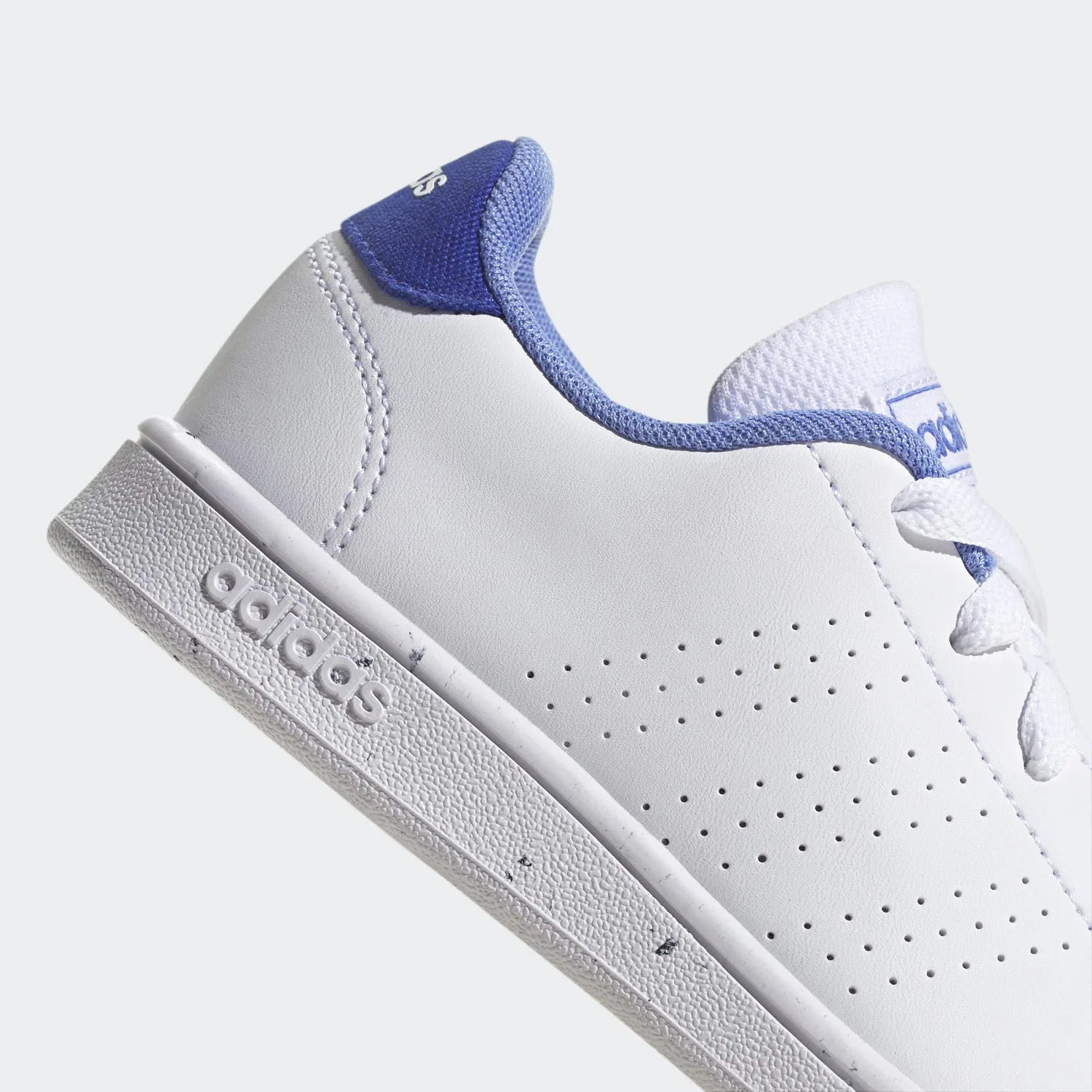 Детские кроссовки с закрытым носком Advantage Lifestyle Court Lace Shoes Adidas, Ftwr White Ftwr White Blue Fusion — фото 4