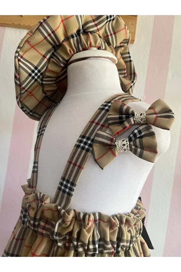 Детский комбинезон-сарафан для девочек с принтом Burbery Salopet Dress & Painter's Hat & Buckle Set, Eylülce Butik, Beige — фото 3
