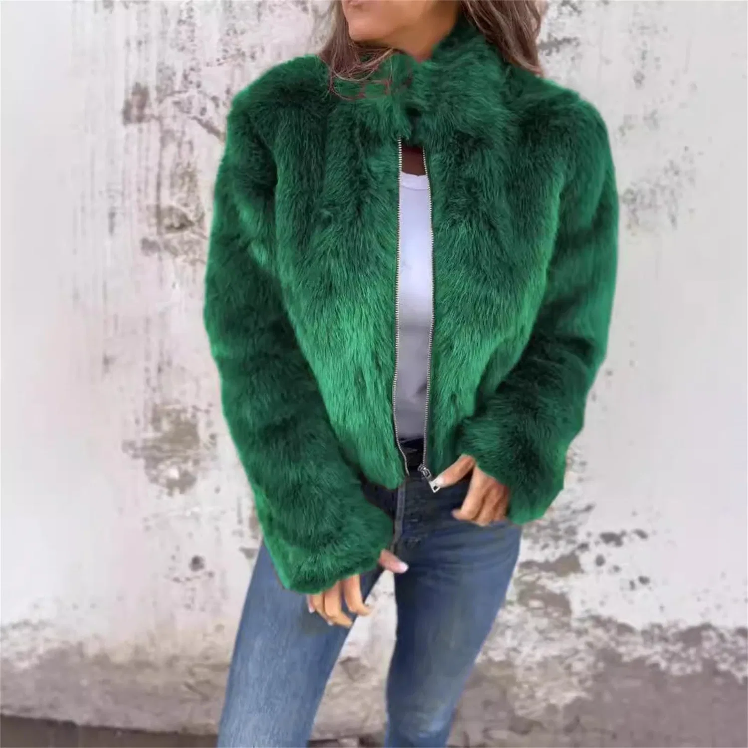 Женская зимняя куртка с искусственным мехом, короткая, элегантная, verde — фото 2