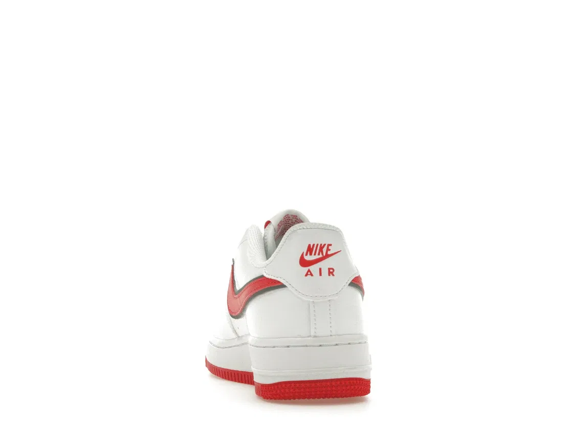 Детские кроссовки Lifestyle Nike Air Force 1, White/Smoke Grey/Light Smoke Grey/Habanero Red — фото 4