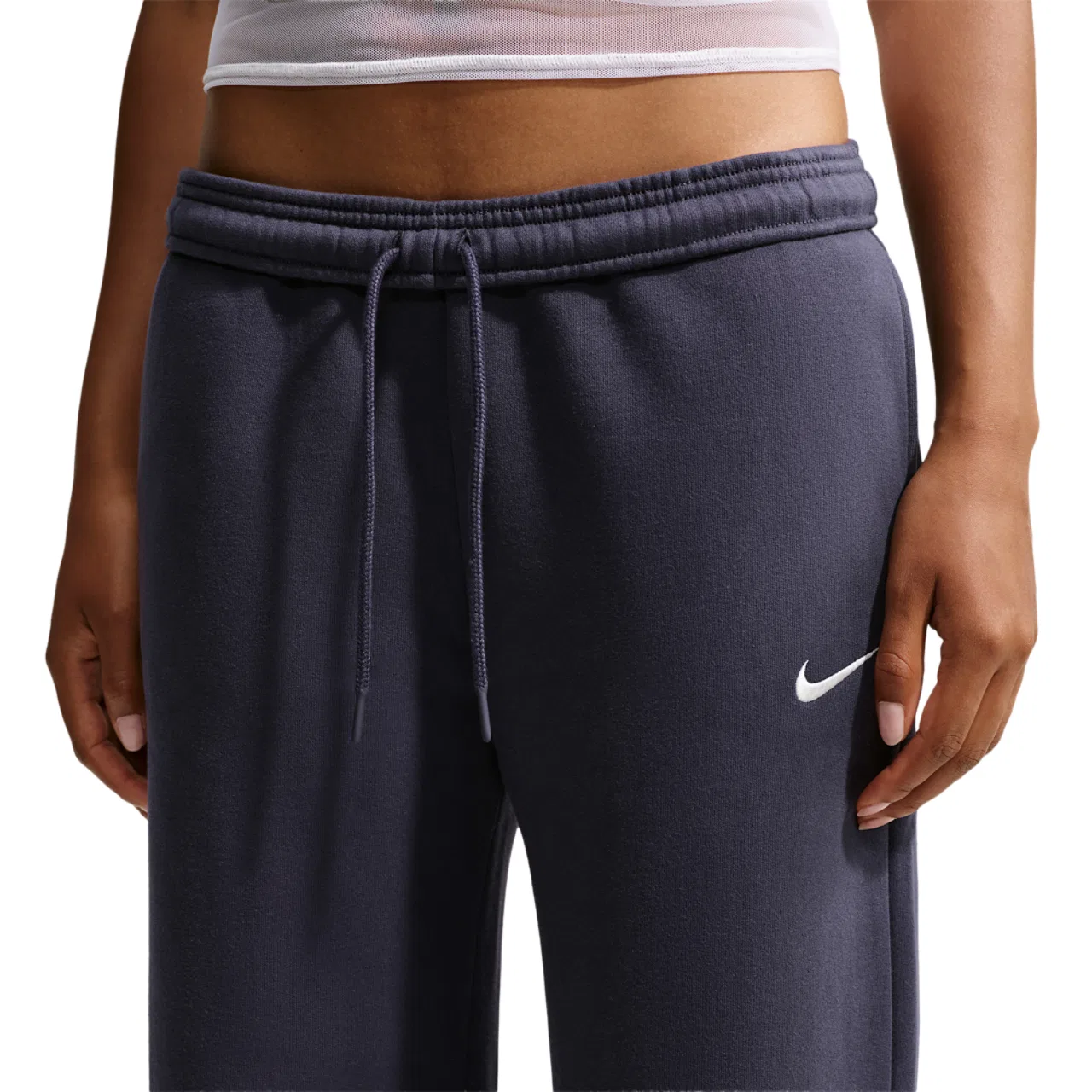 Женские брюки из хлопково-полиэстерового футера Studio Fleece STD Wide Leg Pants Nike, Sail/Gridiron — фото 4
