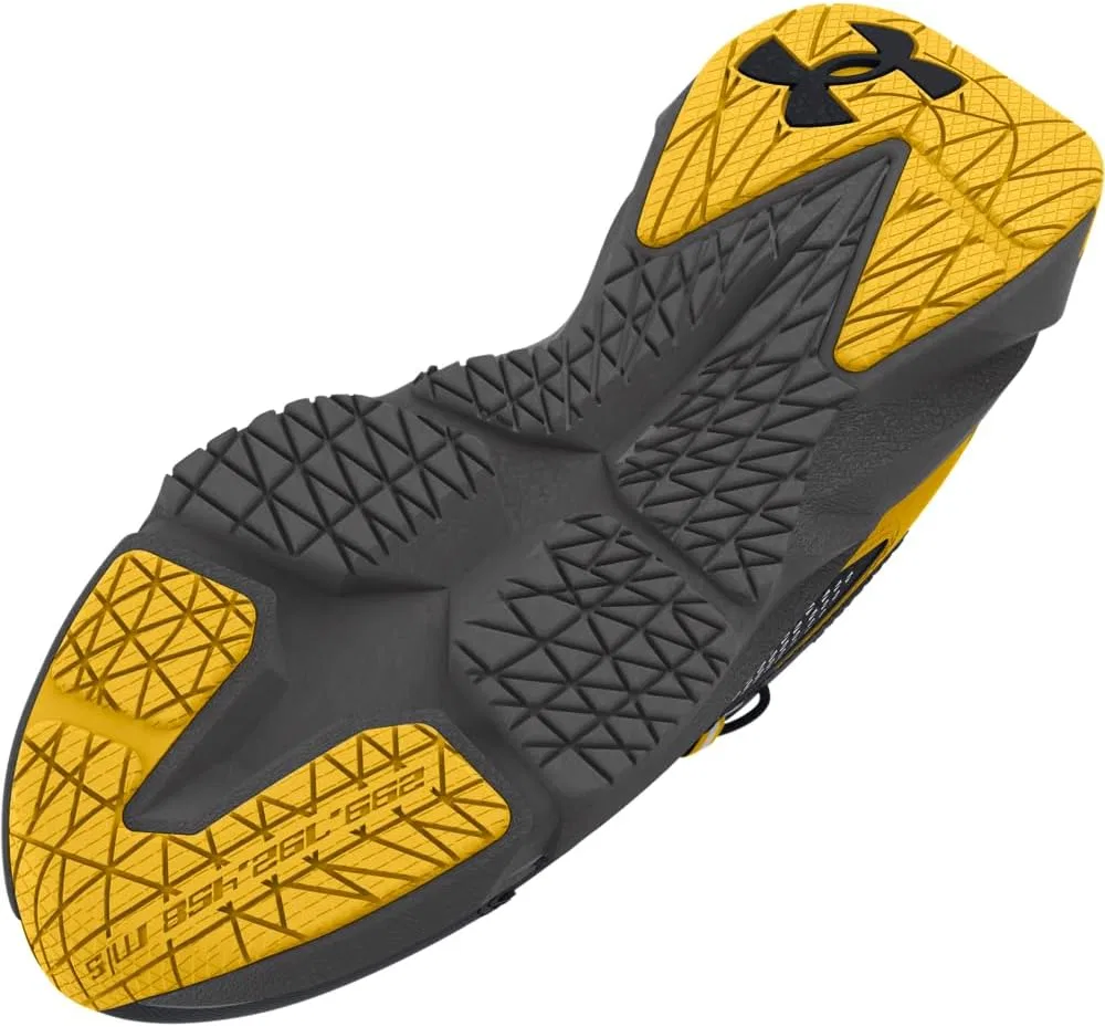 Детские кроссовки для бега Scramjet 6 Under Armour, Black/Taxi/Black — фото 3