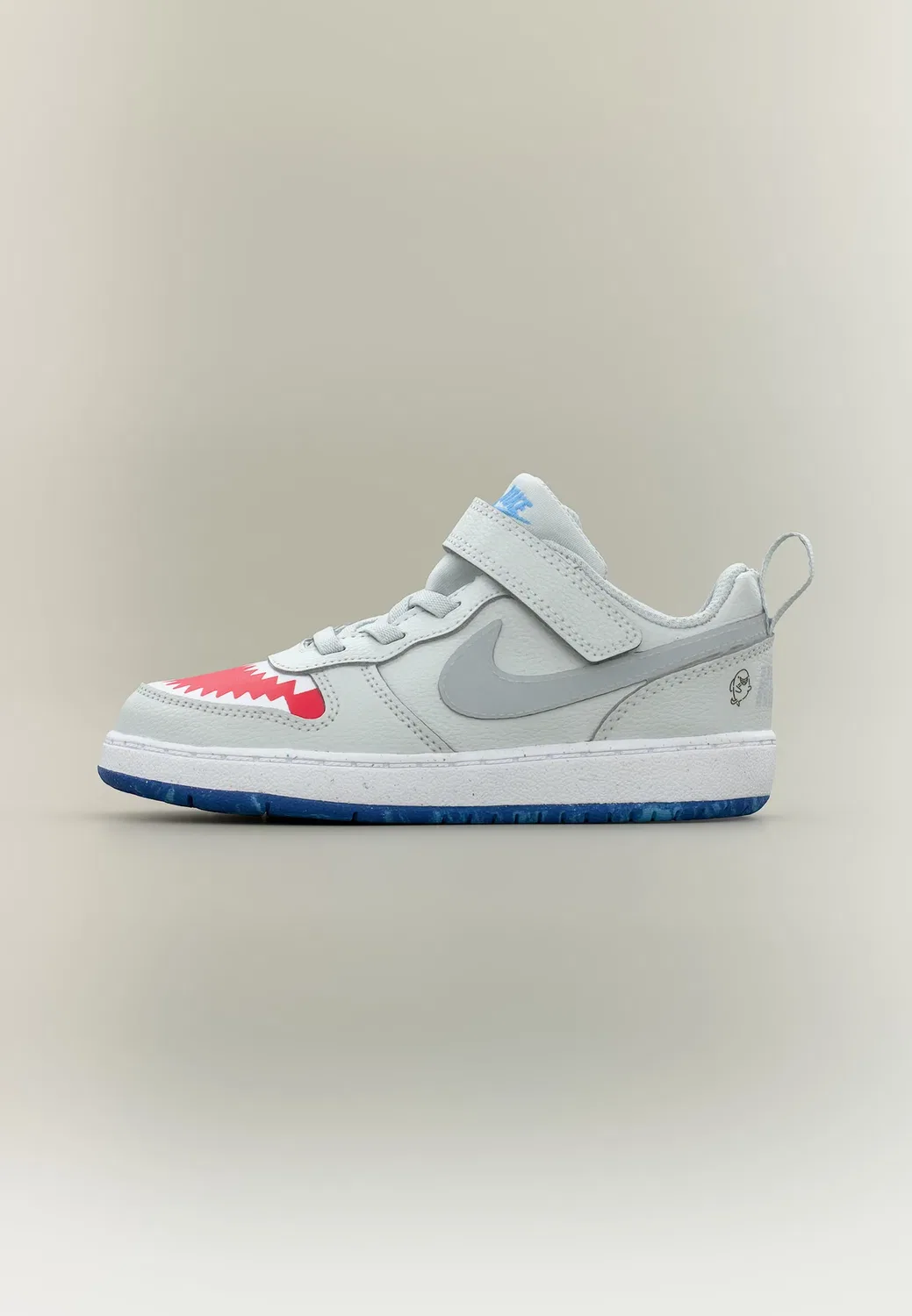 Кроссовки унисекс Court borough Nike Sportswear, Pure Platinum-Coloured/Wolf Grey/University Red/Game Royal/Football Blue