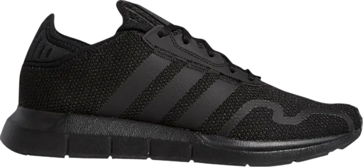 

Кроссовки Adidas Swift Run X, черный