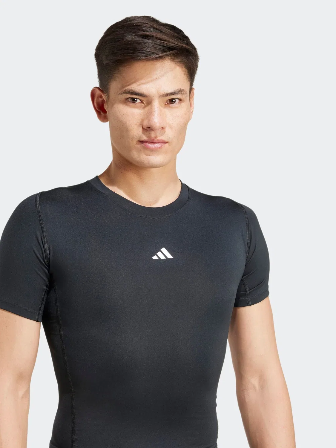 Футболка тренировочная Techfit Compression adidas, черный — фото 4