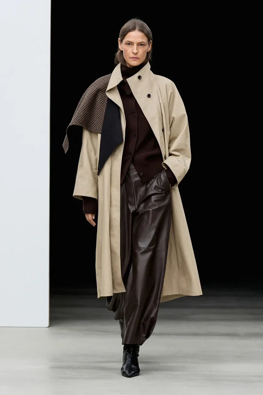 Tренч Massimo Dutti 100% Cotton High-Neck Trench, светло-бежевый — фото 2