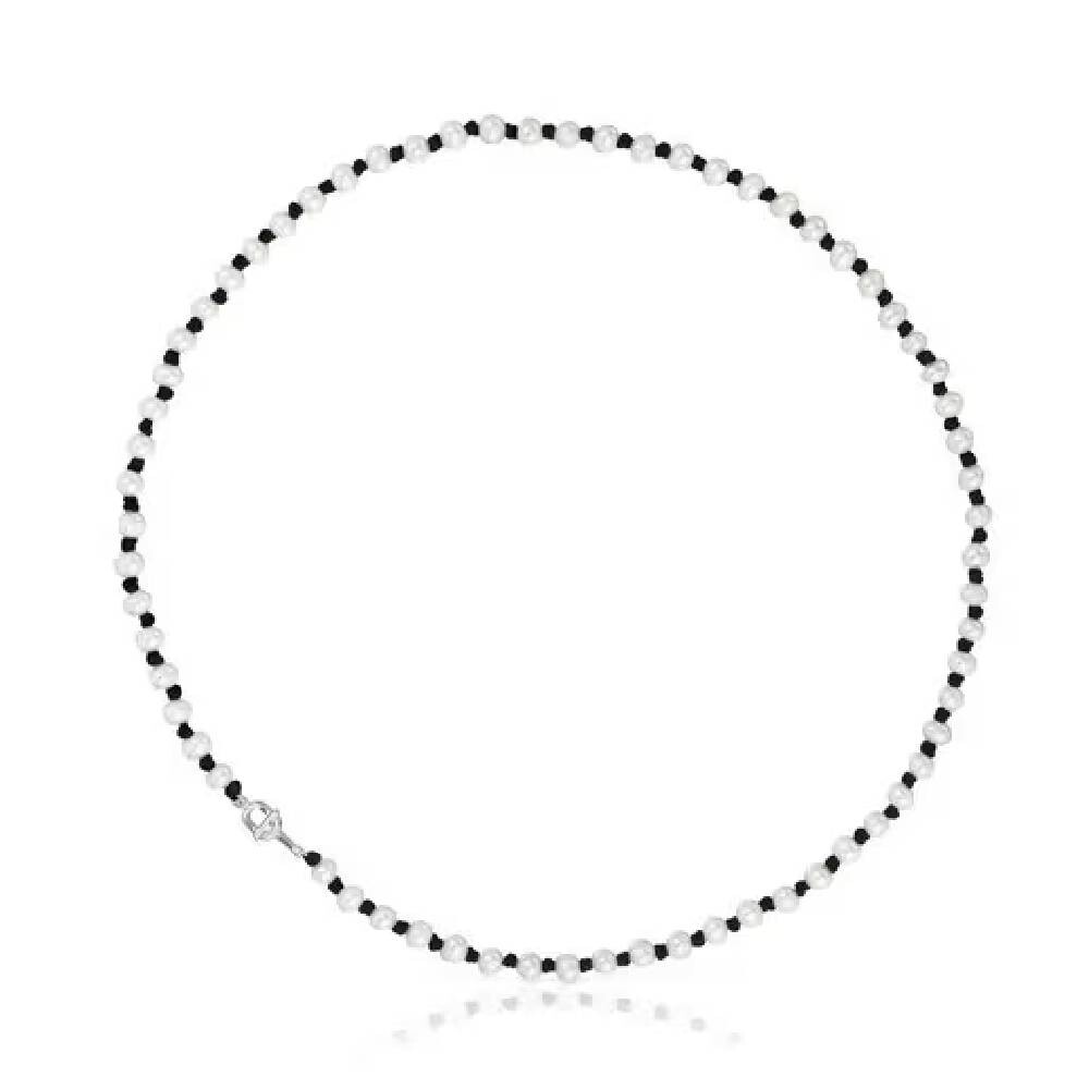 

Колье Tous Black Nylon Cultured Pearls Manifesto, черный нейлон/жемчуг