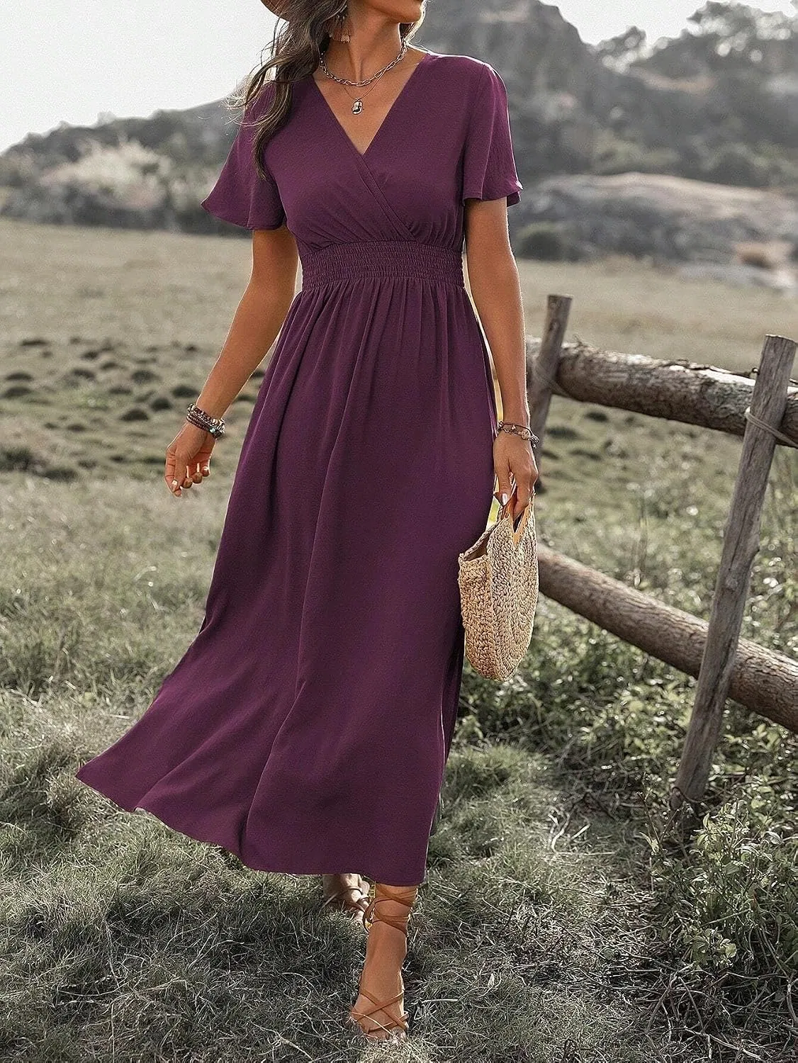 Женское летнее платье макси V-образным вырезом с разрезом Red Violet — фото 3