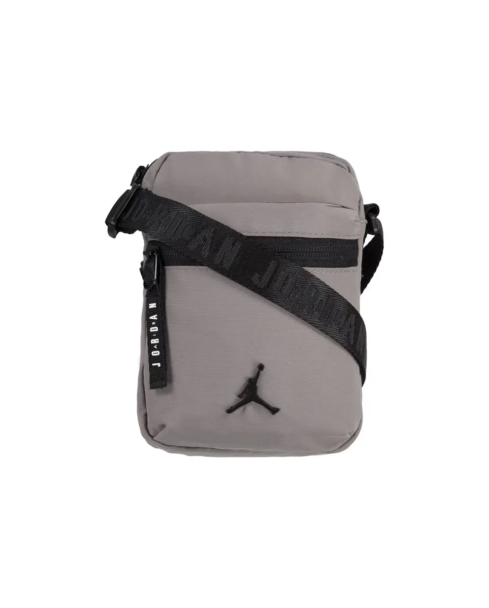 

Серый рюкзак для мальчика Jordan