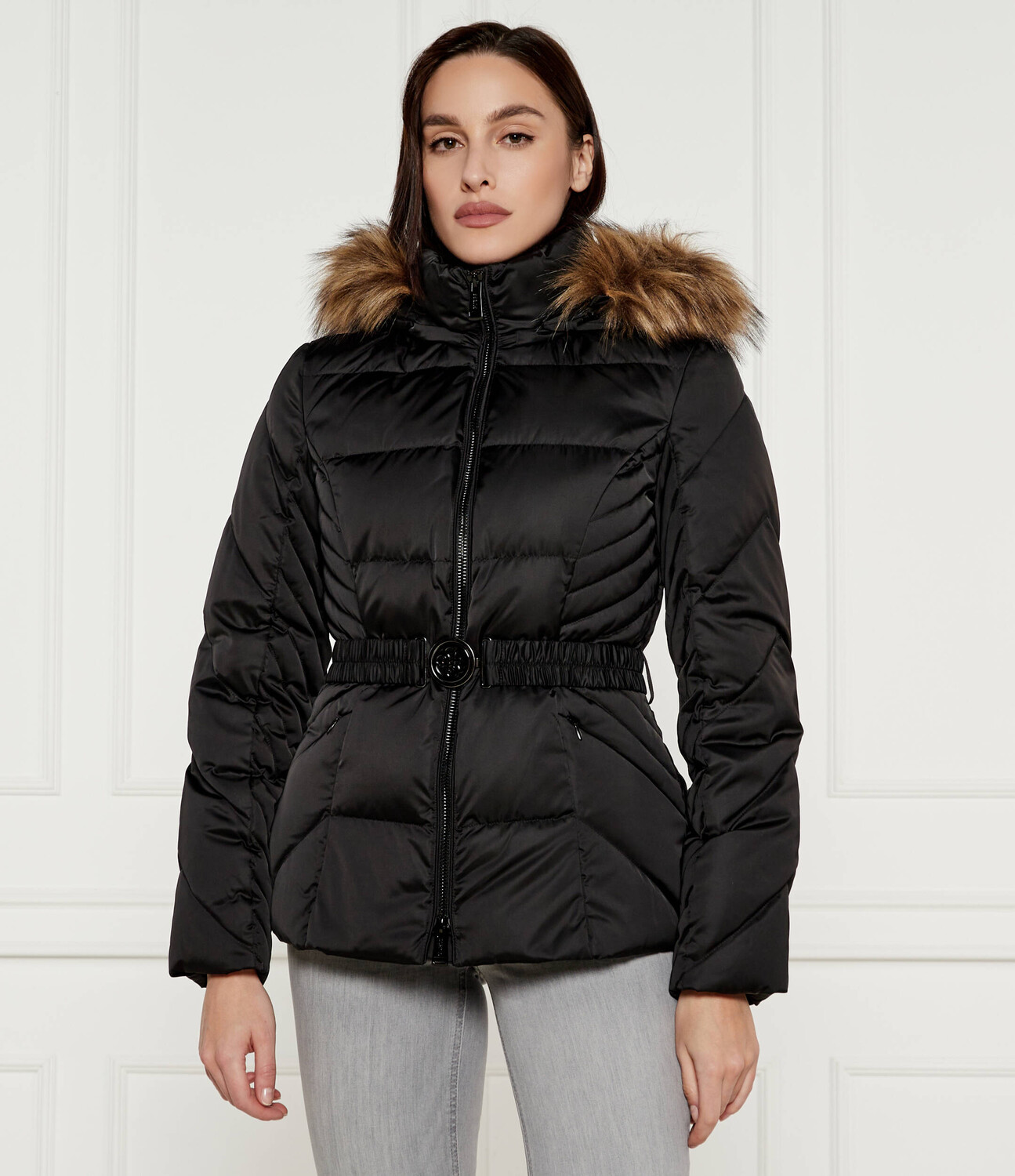 

Куртка GUESS OLGA Regular Fit, черный