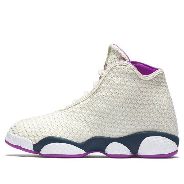 

Кроссовки горизонт Air Jordan, белый