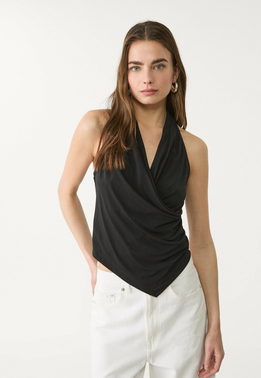 

Топ DRAPED CROSSOVER Stradivarius, черный