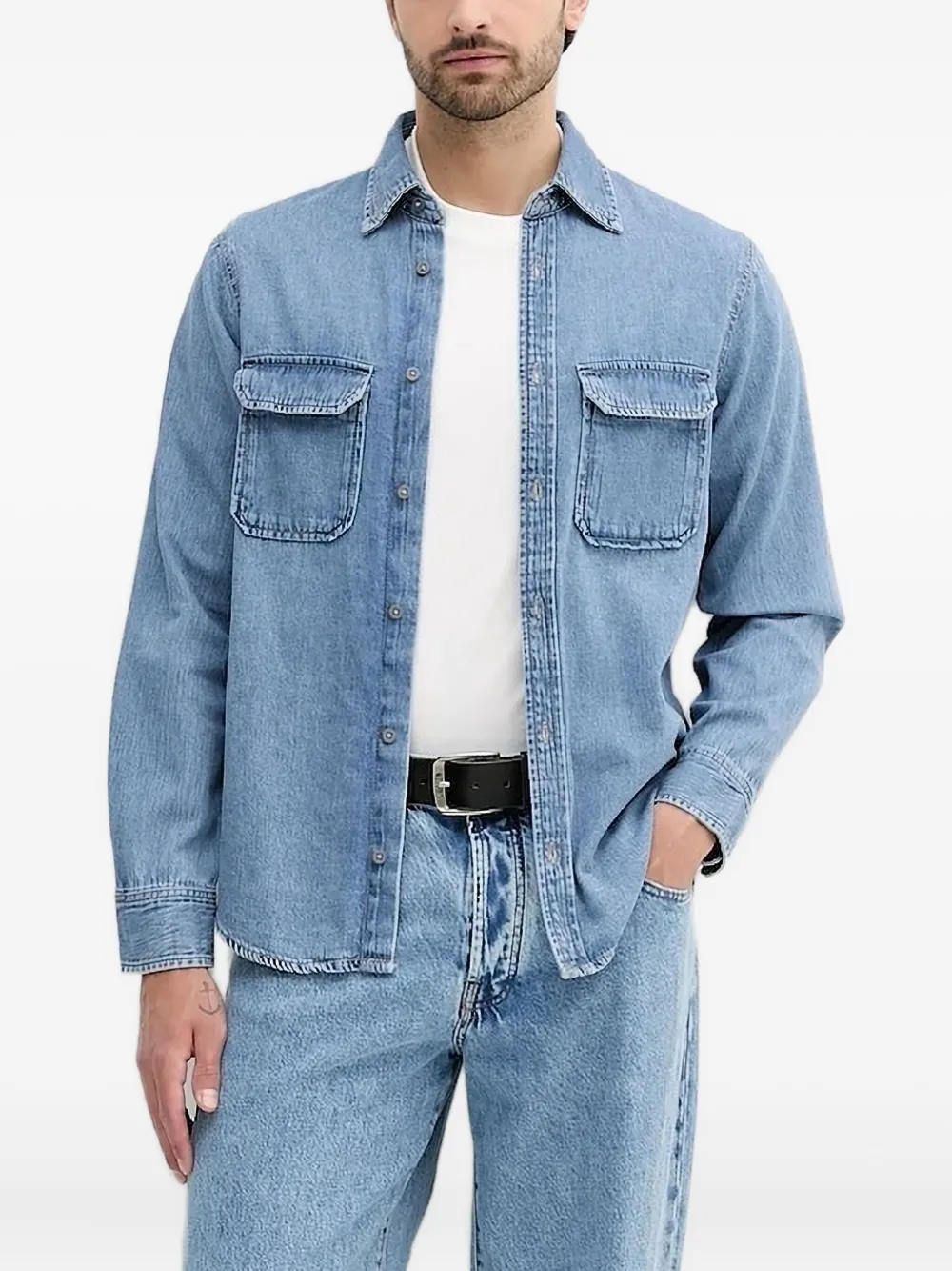 

Джинсовая рубашка с карманами-клапанами Armani Exchange, синий