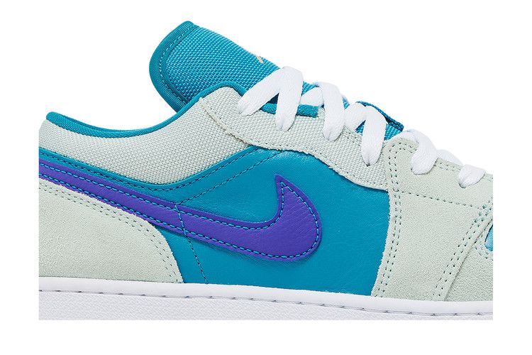 Кроссовки Air Jordan Air Jordan 1 Low SE GS 'Aquatone Concord', синий — фото 3