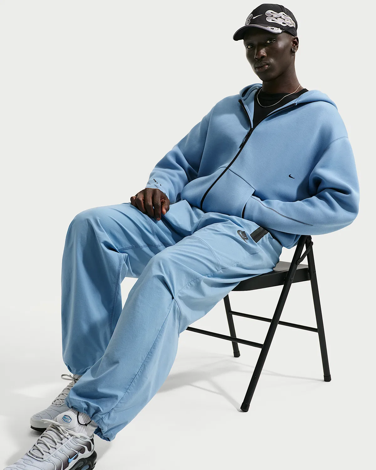 Мужские спортивные штаны Nike Tech Dri-FIT Woven, Work Blue/Work Blue/Black — фото 4