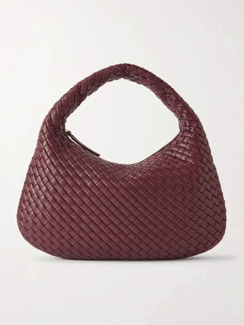 Кожаная сумка через плечо Veneta medium Intrecciato BOTTEGA VENETA, красный