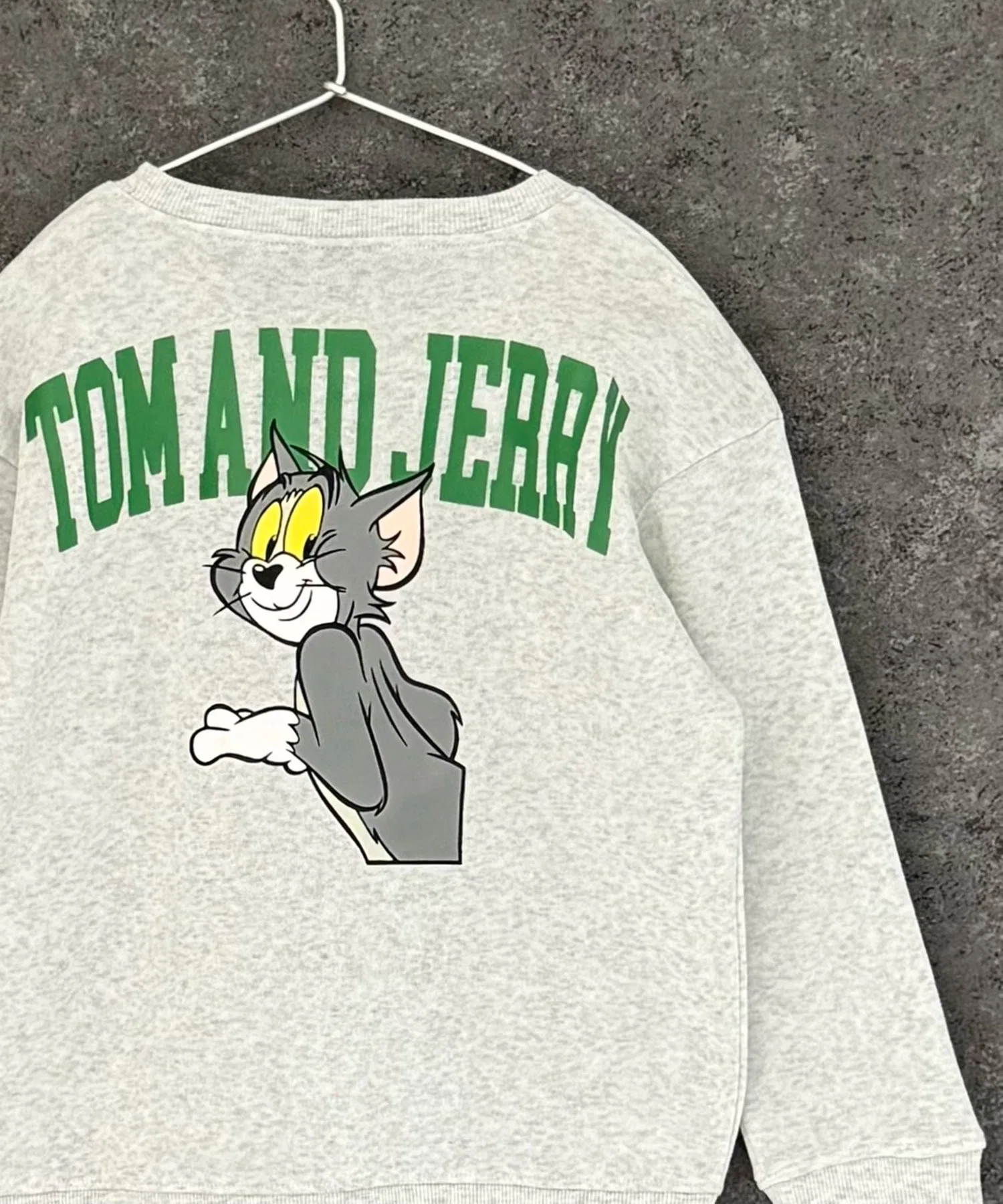 【TOM&JERRY】 Мягкая подкладка из хлопка, не образует катышков, принт на спине, БОЛЬШАЯ толстовка
