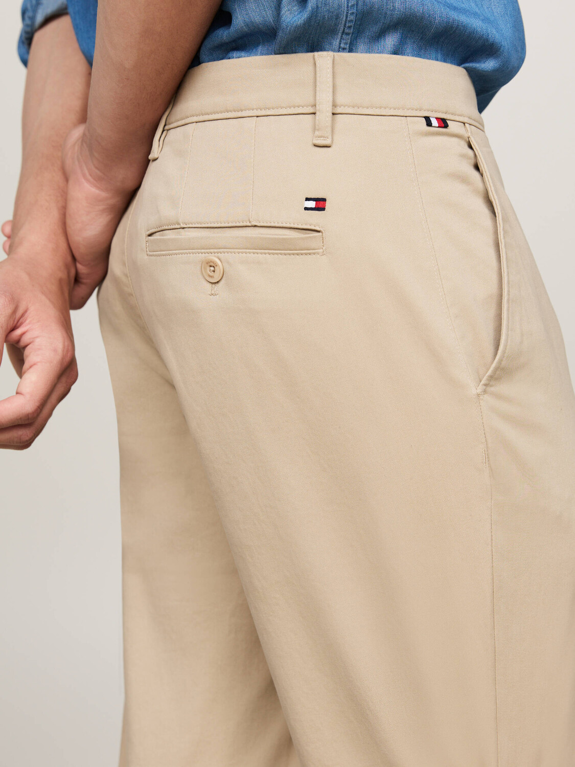 Брюки Tommy Hilfiger chino Denton Regular Fit, бежевый — фото 4