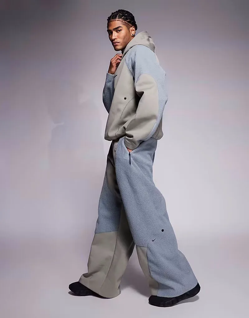 Спортивные брюки Nike Tech Boreas с открытым низом, серые — фото 3