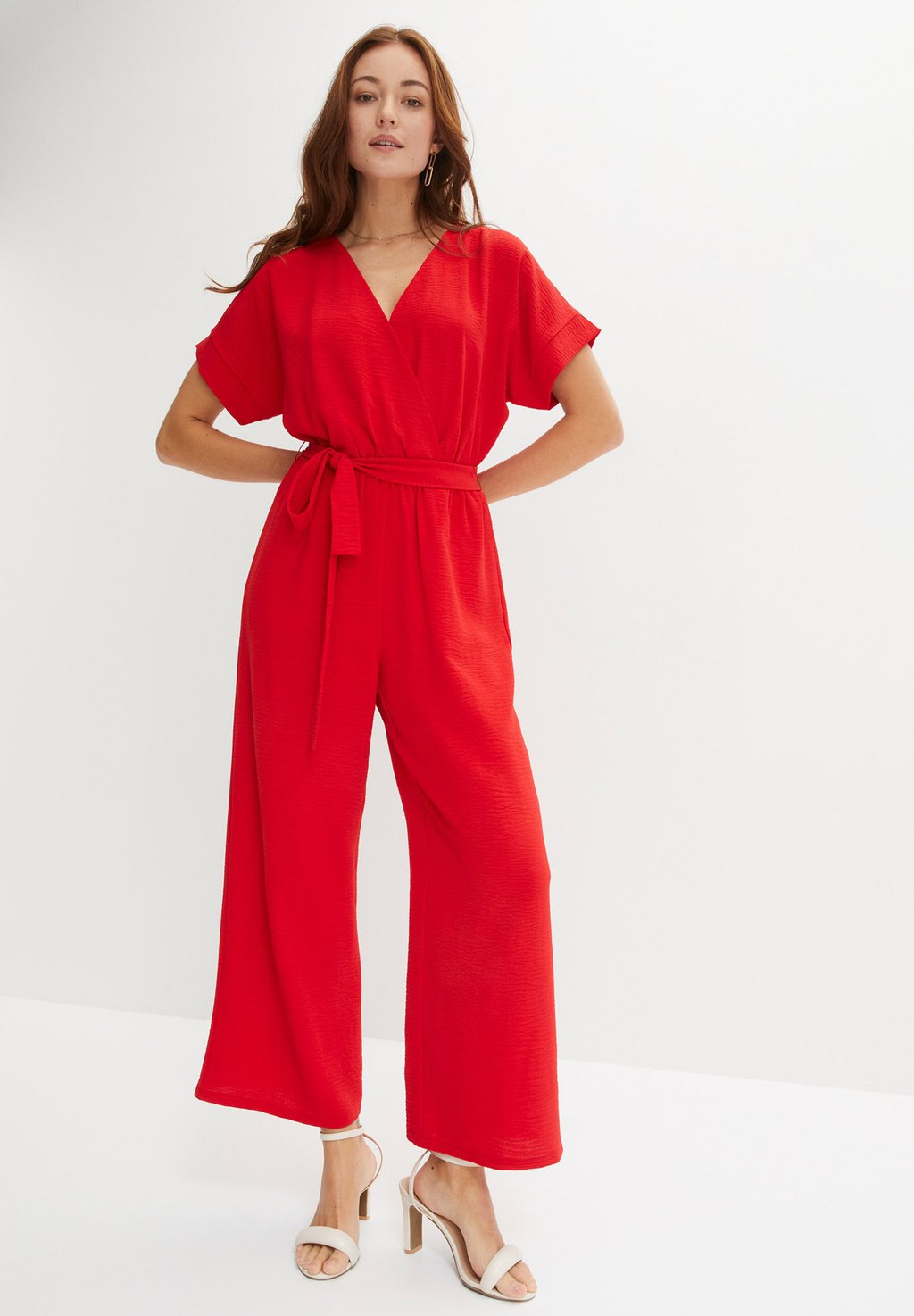 

Комбинезон OVERALL bonprix, красный