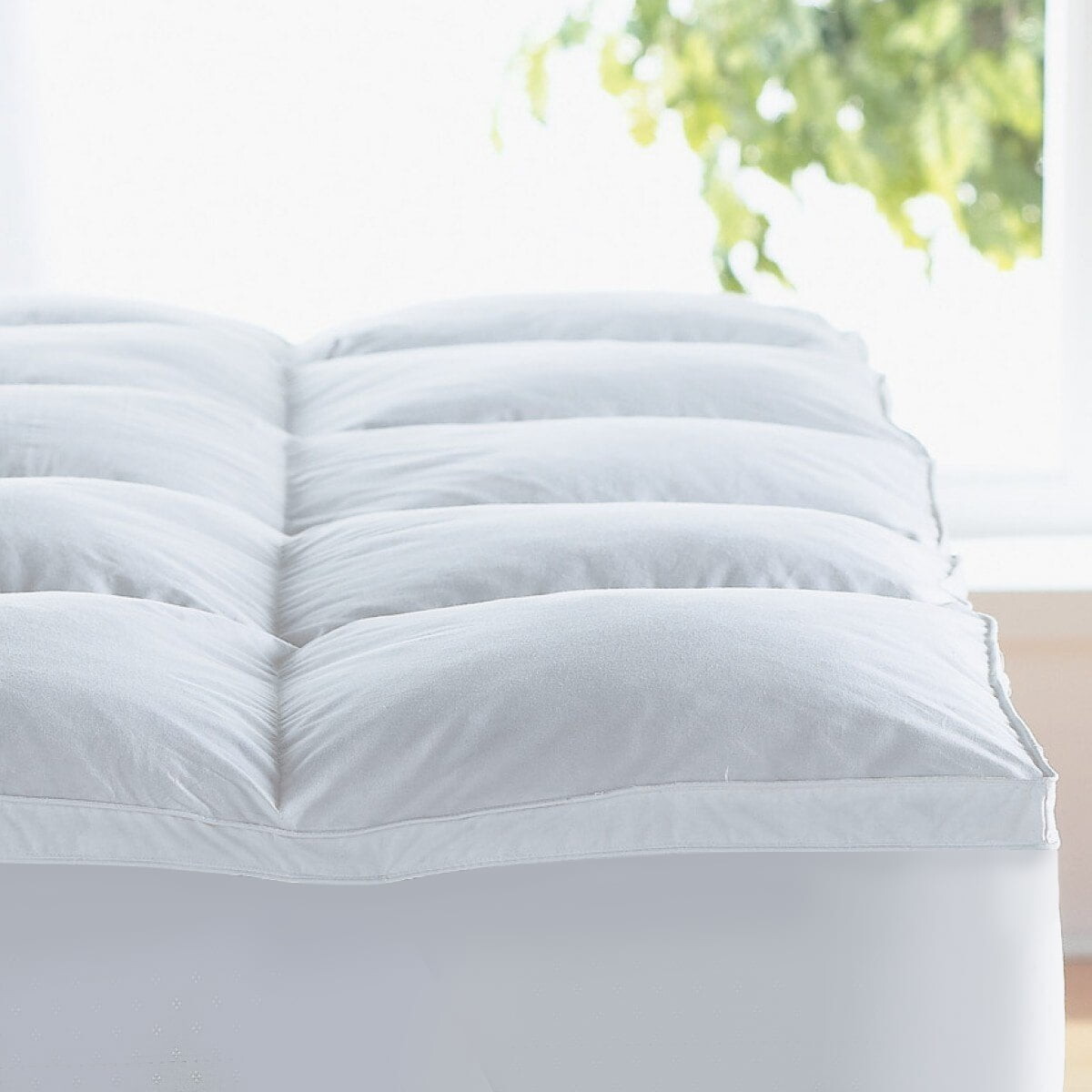 

Наматрасник Queen Bed Bath & Beyond, белый