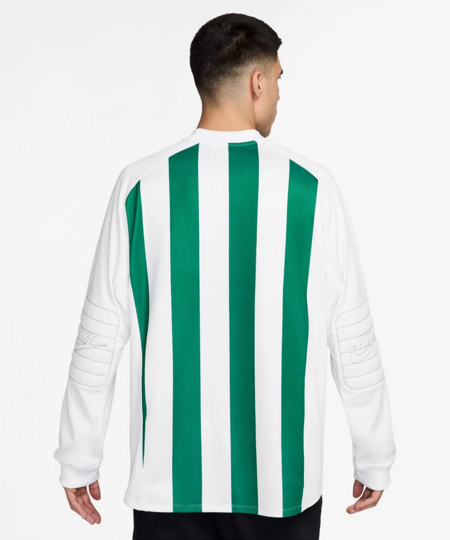 Мужская футболка Nike Sportswear Club Goalie Top — фото 2