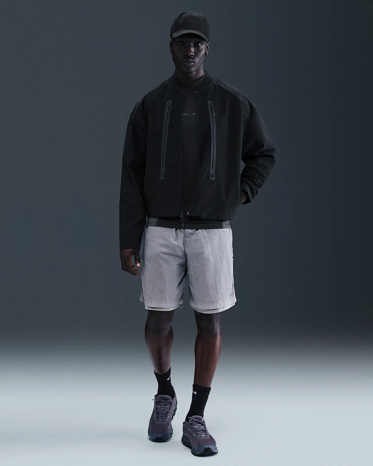 Мужская куртка-бомбер Nike Tech Dri-FIT Shori, Black/Black — фото 4