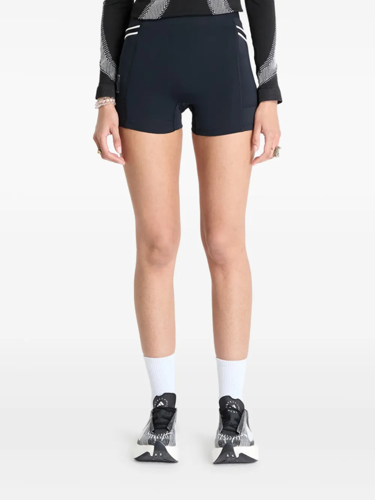 

Under Armour шорты Run 96, черный