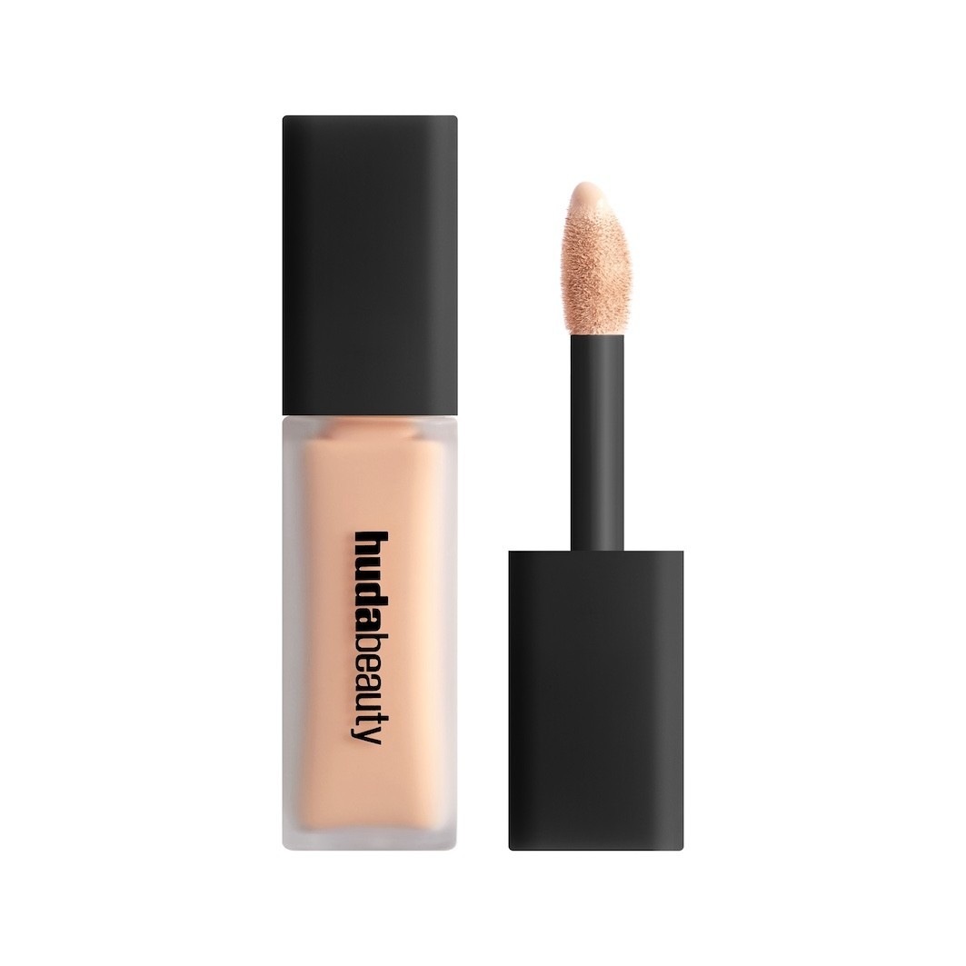 

Корректор #fauxfilter luminous matte liquid Huda Beauty, marmalade 3.3, объем 9 мл