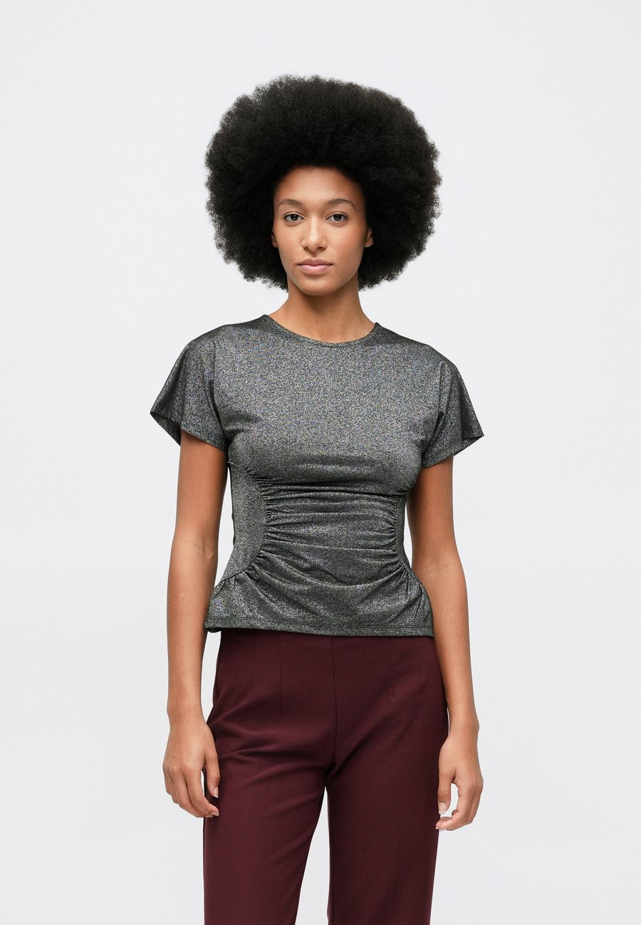 

Футболка Anna Field Print T-shirt, Black/Silver-Coloured/Black, Черный, Футболка Anna Field Print T-shirt, Black/Silver-Coloured/Black