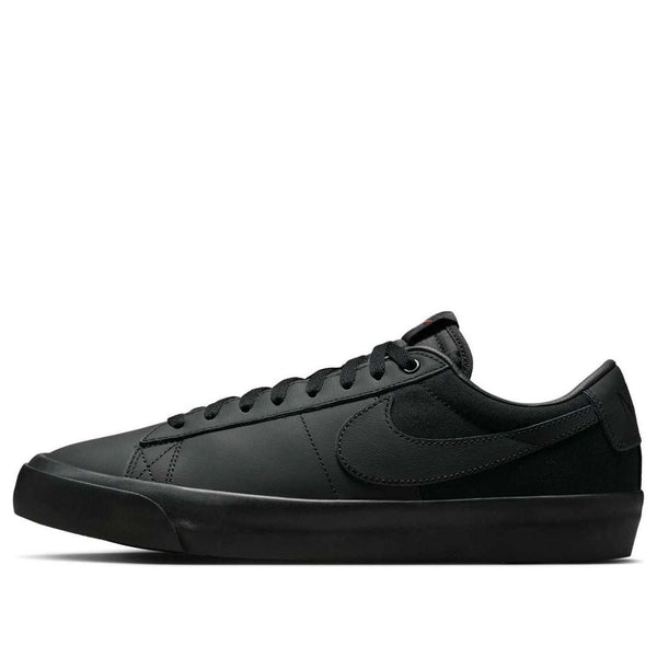 

Кроссовки sb zoom blazer low pro gt iso 'triple black' Nike, черный
