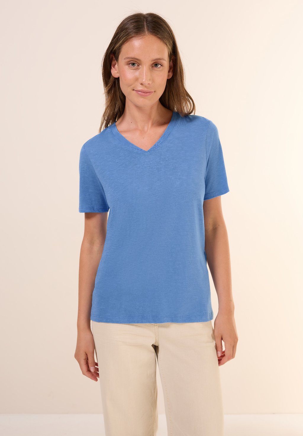 

Базовая футболка V-NECK Cecil, синий