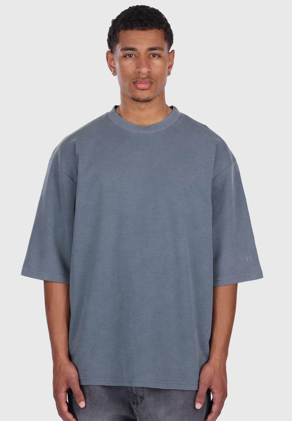 

Базовая футболка LOOSE FIT Dropsize, серый