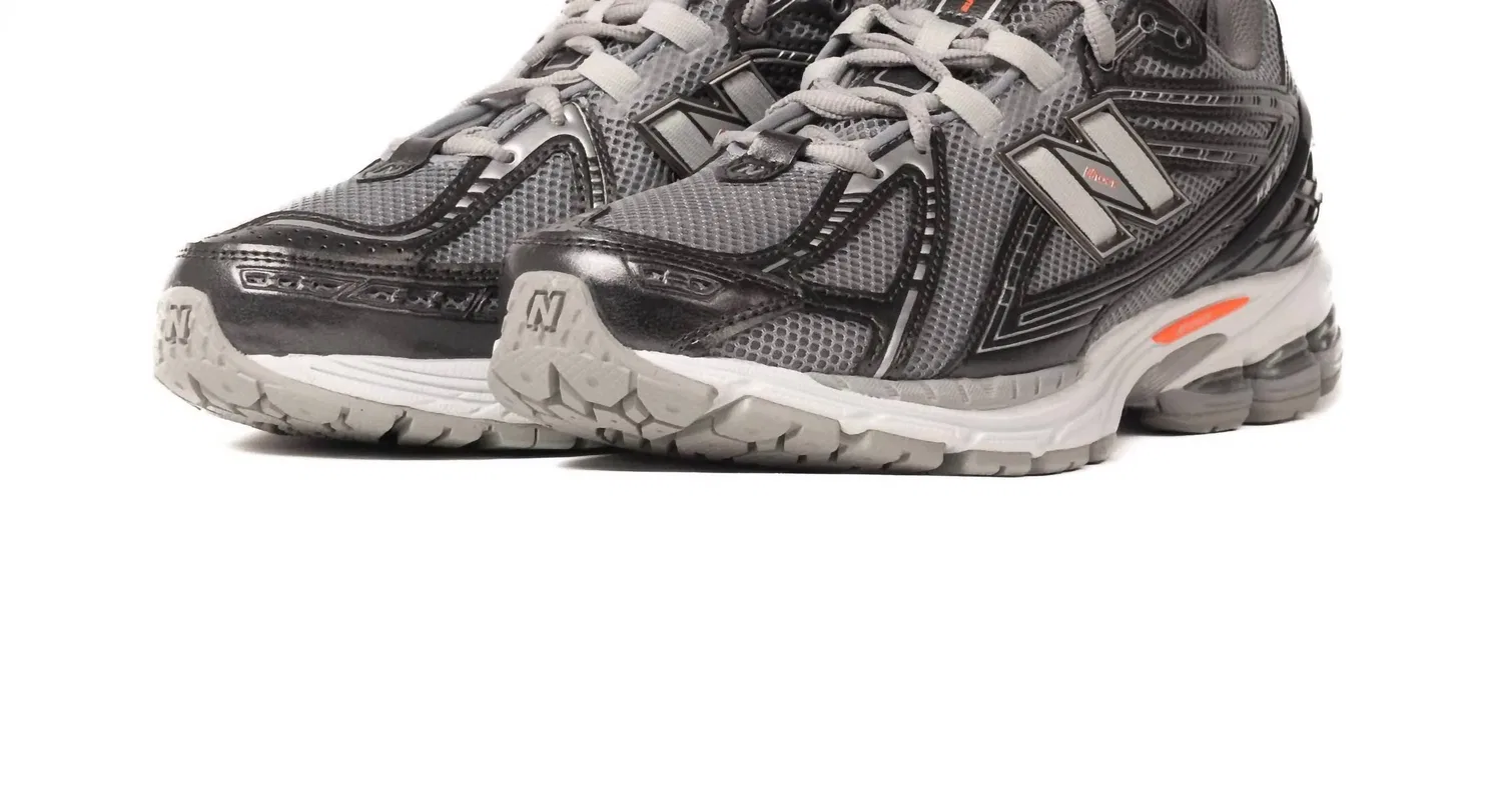 New Balance Мужские кроссовки 1906R черного цвета — фото 3