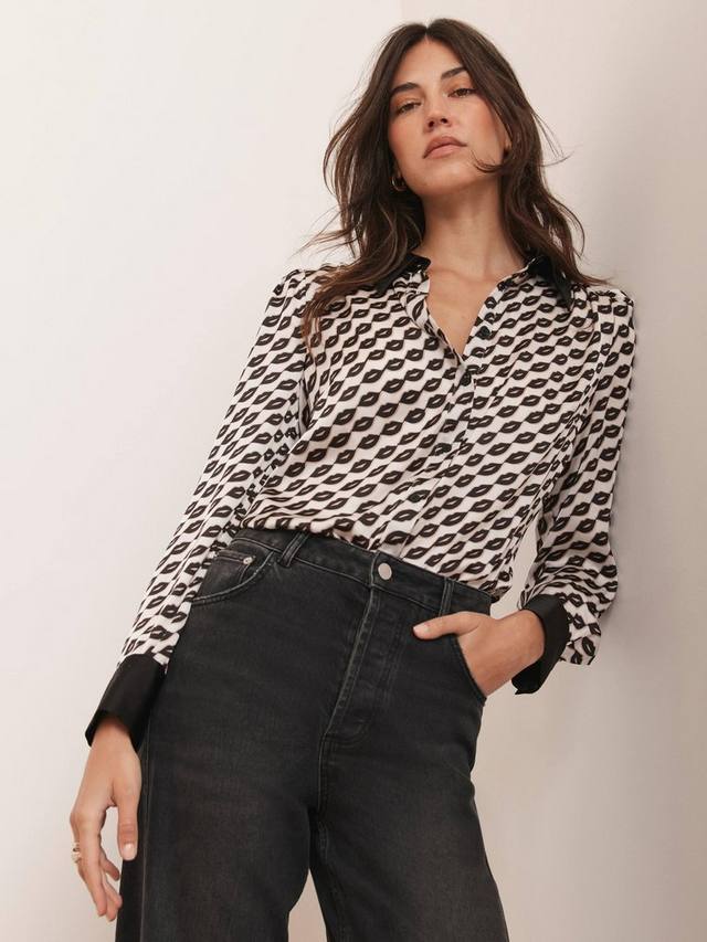 

Футболка с контрастной отделкой и принтом губ Mint Velvet, Black/Multi