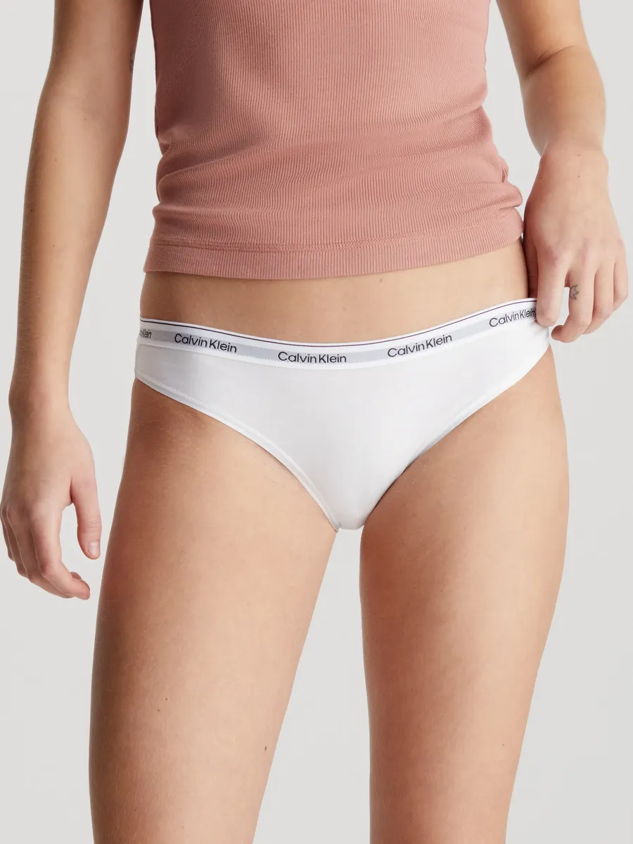 Трусики бикини Calvin Klein Underwear "3 PACK BIKINI (LOW-RISE)" (3 шт. в упаковке, 3 шт. в упаковке), с поясом с логотипом, белый — фото 2