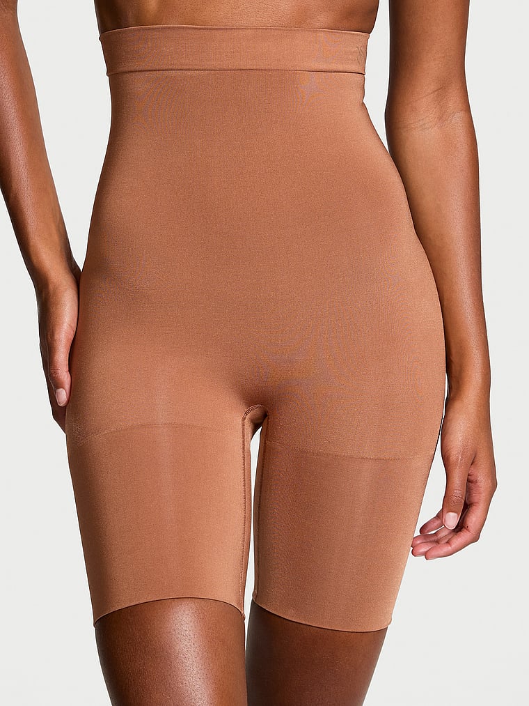 

Корректирующее белье от Victoria Seamless Shaping шорты до середины бедра Victoria'S Secret, коричневый