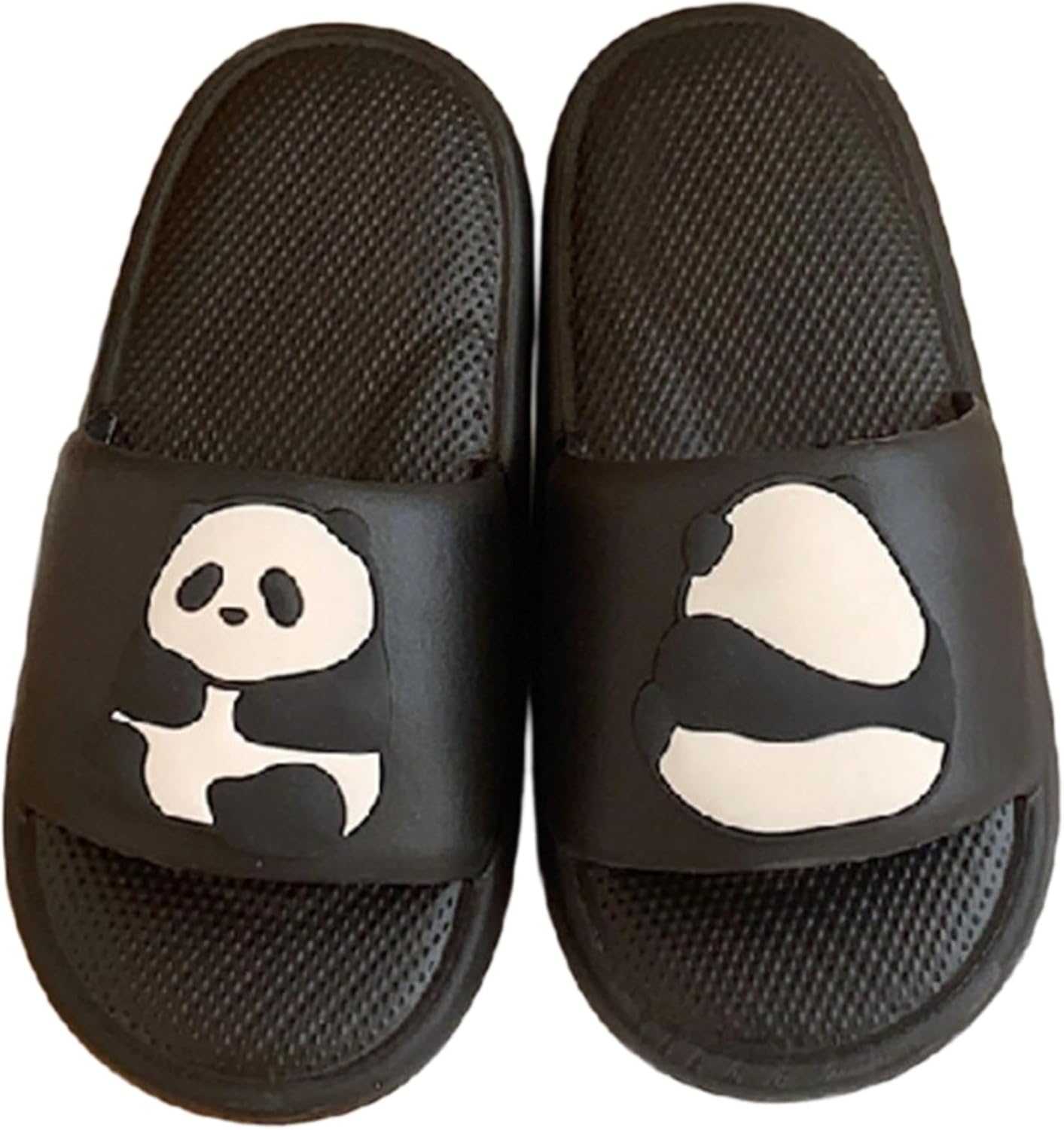 

Милые тапочки с пандой iwhgrmp для женщин и мужчин, домашние сандалии-панды, летние и для ванной с мягкой подошвой, черный