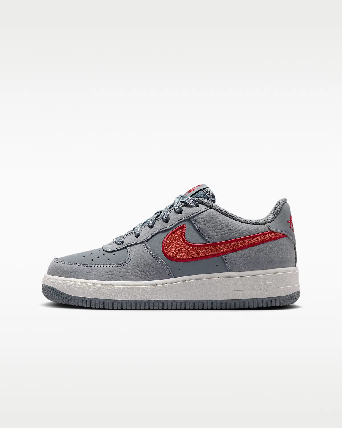 Детские кроссовки Nike Air Force 1 LV8 3, Cool Grey/Rust Factor/Summit White/Team Crimson