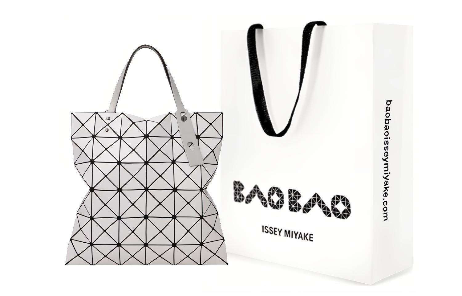 

ISSEY MIYAKE Прозрачная глянцевая сумка из ПВХ