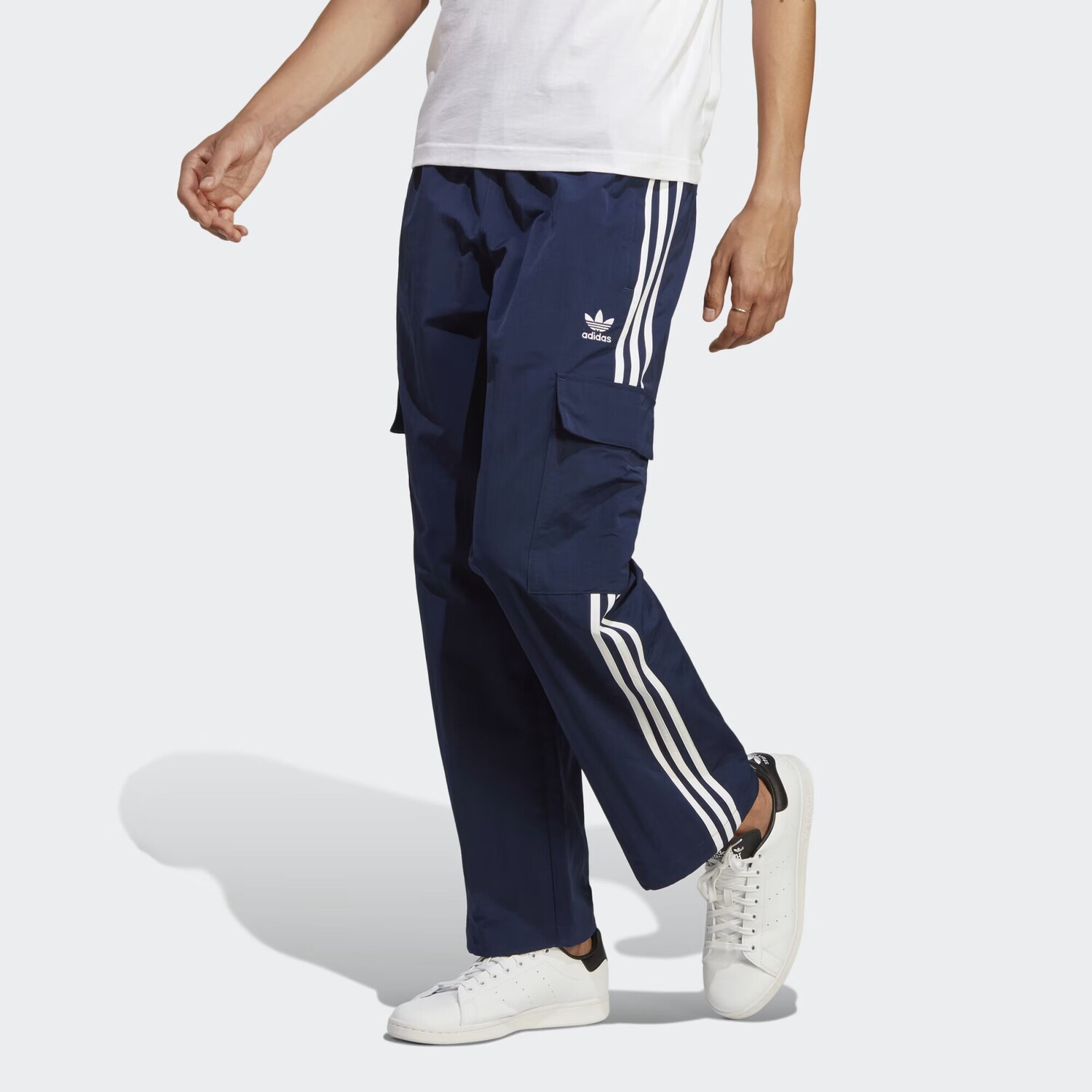 

Брюки-карго Adicolor Classics с 3 полосками Adidas, цвет Night Indigo