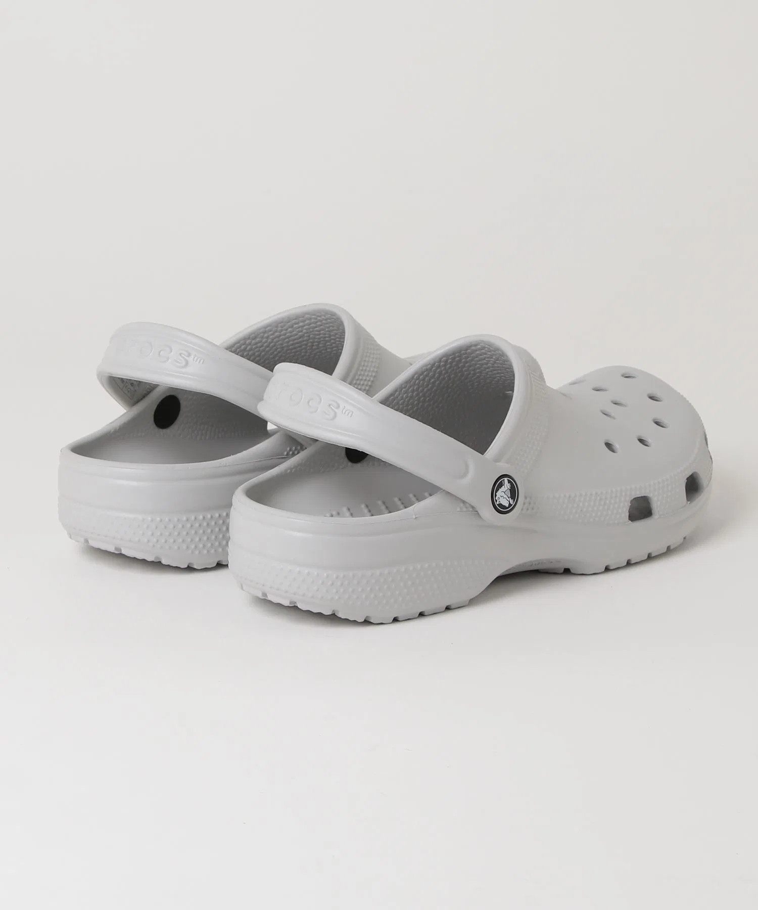 Мужские сандалии Crocs Classic Clog серые — фото 2