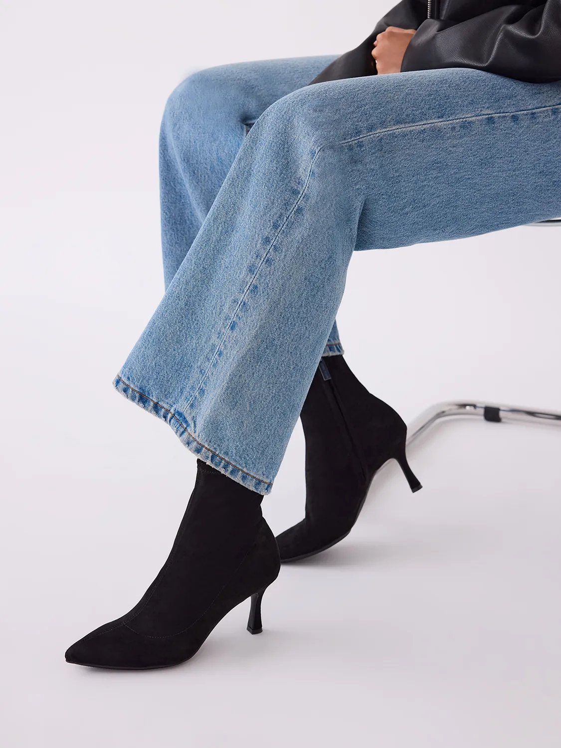 Ботинки Anne Klein Reesse Bootie, Black Suede — фото 2